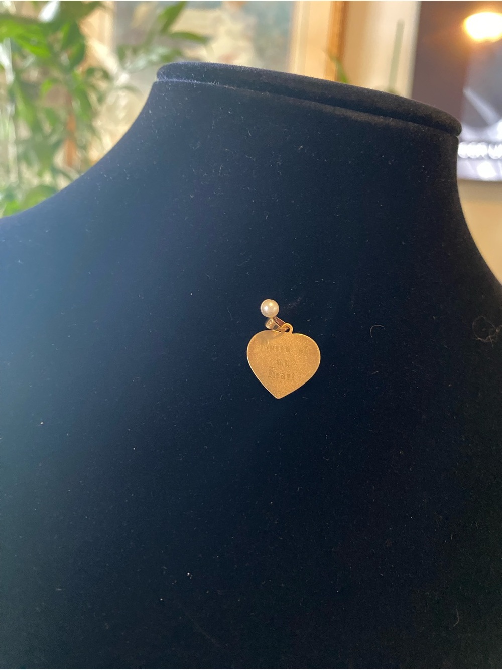 BEAUTIFUL 14K YELLOW GOLD “QUEEN OF MY HEART” PENDANT - Picture 6 of 9